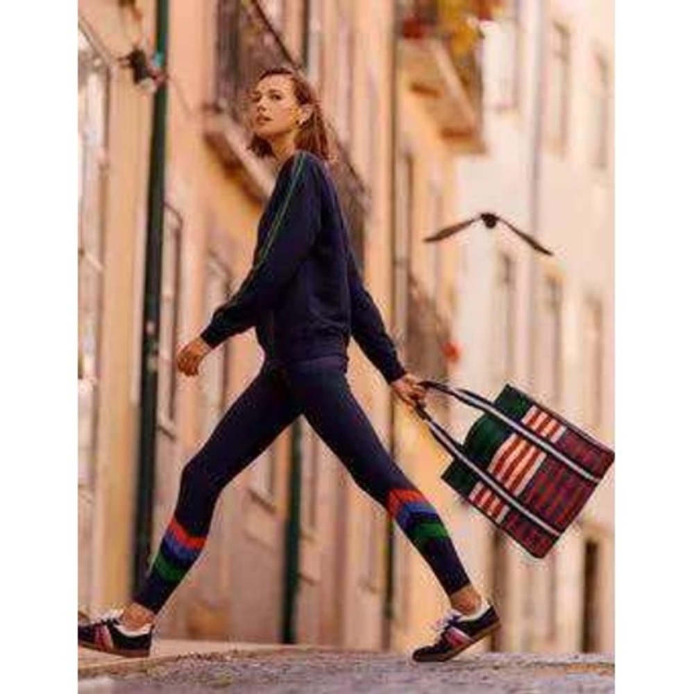 Boden Navy Blue Multi Color Stripe Active Leggings US 8 High Rise Athletic Pants